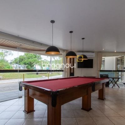 Apartamento com 83m², 2 quartos (sendo 1 suíte), 1 garagem, no bairro Ponta das Canas em Florianópolis