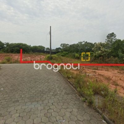 Terreno com 1370m², no bairro Areias em São José