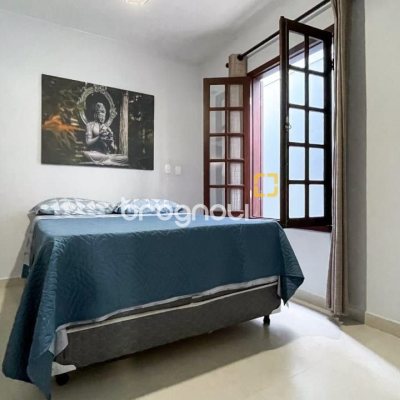 Casa com 340m², 3 quartos (sendo 1 suíte), 2 garagens, no bairro Rio Tavares em Florianópolis