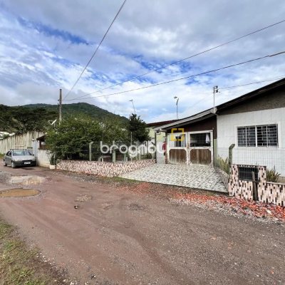 Terreno com 756m², no bairro Vargem Grande em Florianópolis