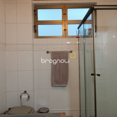 Apartamento com 178m², 4 quartos (sendo 1 suíte), 2 garagens, no bairro Agronômica em Florianópolis