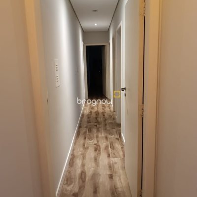 Apartamento com 178m², 4 quartos (sendo 1 suíte), 2 garagens, no bairro Agronômica em Florianópolis