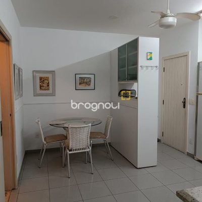 Apartamento com 178m², 4 quartos (sendo 1 suíte), 2 garagens, no bairro Agronômica em Florianópolis