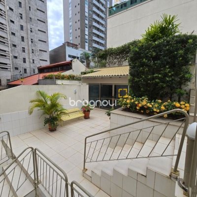 Apartamento com 178m², 4 quartos (sendo 1 suíte), 2 garagens, no bairro Agronômica em Florianópolis
