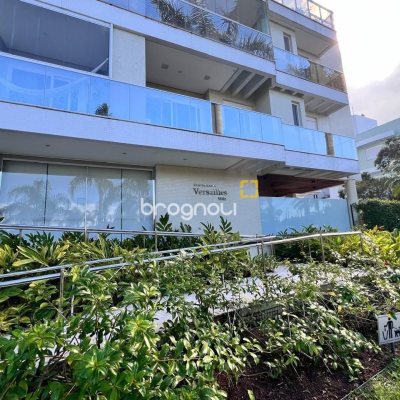 Apartamento com 144m², 4 quartos (sendo 4 suítes), 3 garagens, no bairro Jurerê Internacional em Florianópolis