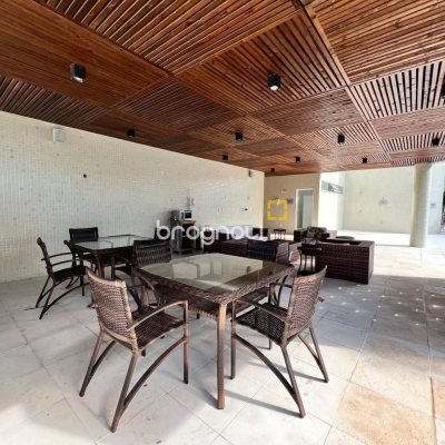 Apartamento com 144m², 4 quartos (sendo 4 suítes), 3 garagens, no bairro Jurerê Internacional em Florianópolis