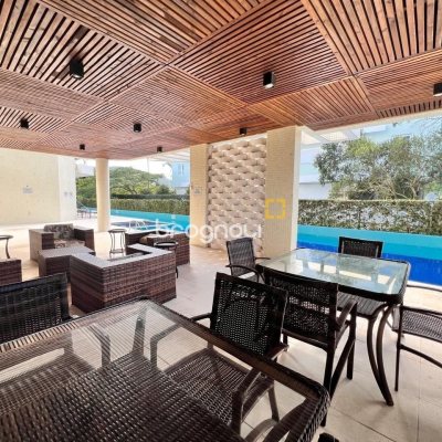Apartamento com 144m², 4 quartos (sendo 4 suítes), 3 garagens, no bairro Jurerê Internacional em Florianópolis