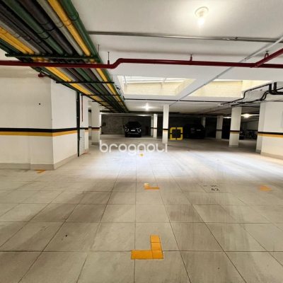Apartamento com 144m², 4 quartos (sendo 4 suítes), 3 garagens, no bairro Jurerê Internacional em Florianópolis