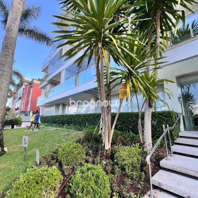 Apartamento com 144m², 4 quartos (sendo 4 suítes), 3 garagens, no bairro Jurerê Internacional em Florianópolis