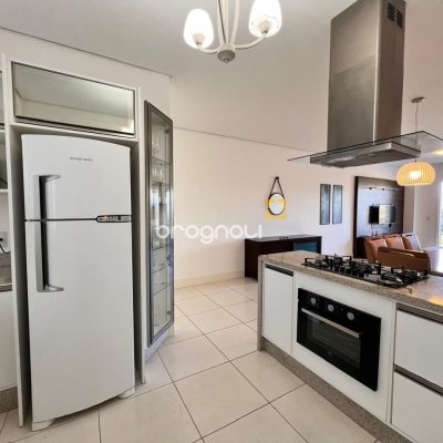 Apartamento com 144m², 4 quartos (sendo 4 suítes), 3 garagens, no bairro Jurerê Internacional em Florianópolis