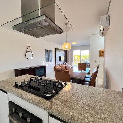 Apartamento com 144m², 4 quartos (sendo 4 suítes), 3 garagens, no bairro Jurerê Internacional em Florianópolis