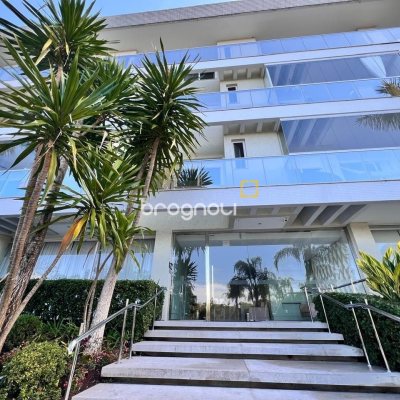 Apartamento com 144m², 4 quartos (sendo 4 suítes), 3 garagens, no bairro Jurerê Internacional em Florianópolis