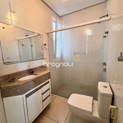 Apartamento com 144m², 4 quartos (sendo 4 suítes), 3 garagens, no bairro Jurerê Internacional em Florianópolis