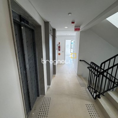 Studio com 32m², 1 quarto, 1 garagem, no bairro Ribeirão da Ilha em Florianópolis