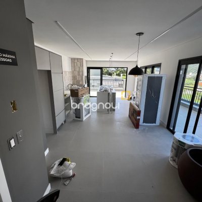 Studio com 32m², 1 quarto, 1 garagem, no bairro Ribeirão da Ilha em Florianópolis