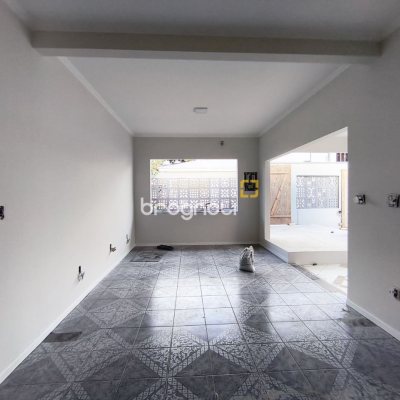 Casa com 190m², 4 quartos (sendo 1 suíte), 4 garagens, no bairro Campeche em Florianópolis
