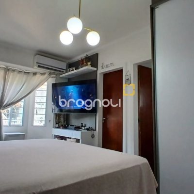 Casa com 214m², 3 quartos (sendo 1 suíte), 4 garagens, no bairro Jardim Atlântico em Florianópolis