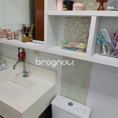Casa com 214m², 3 quartos (sendo 1 suíte), 4 garagens, no bairro Jardim Atlântico em Florianópolis