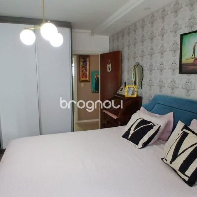Casa com 214m², 3 quartos (sendo 1 suíte), 4 garagens, no bairro Jardim Atlântico em Florianópolis