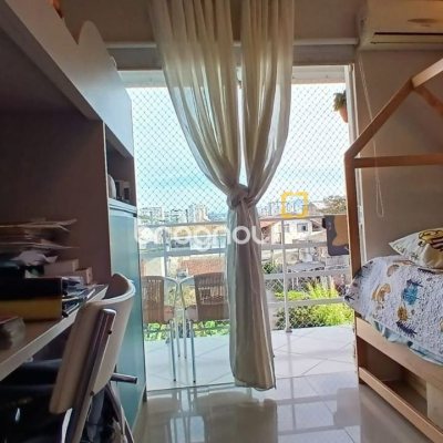 Casa com 214m², 3 quartos (sendo 1 suíte), 4 garagens, no bairro Jardim Atlântico em Florianópolis