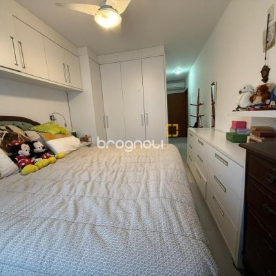 Casa com 291m², 5 quartos (sendo 4 suítes), 2 garagens, no bairro Cachoeira do Bom Jesus em Florianópolis