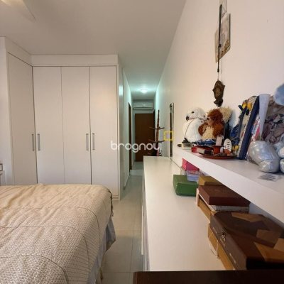 Casa com 291m², 5 quartos (sendo 4 suítes), 2 garagens, no bairro Cachoeira do Bom Jesus em Florianópolis