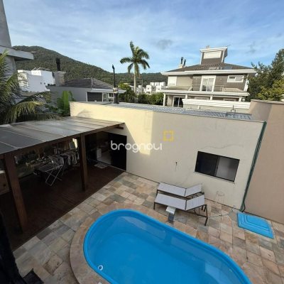 Casa com 291m², 5 quartos (sendo 4 suítes), 2 garagens, no bairro Cachoeira do Bom Jesus em Florianópolis