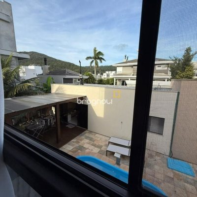 Casa com 291m², 5 quartos (sendo 4 suítes), 2 garagens, no bairro Cachoeira do Bom Jesus em Florianópolis