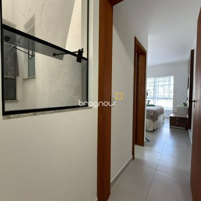 Casa com 291m², 5 quartos (sendo 4 suítes), 2 garagens, no bairro Cachoeira do Bom Jesus em Florianópolis