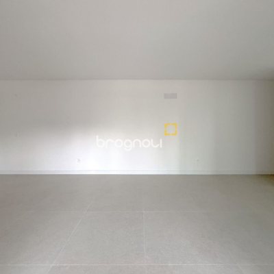 Apartamento com 80m², 2 quartos (sendo 1 suíte), 1 garagem, no bairro Centro em Florianópolis