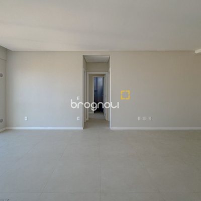 Apartamento com 68m², 2 quartos (sendo 1 suíte), 1 garagem, no bairro Trindade em Florianópolis