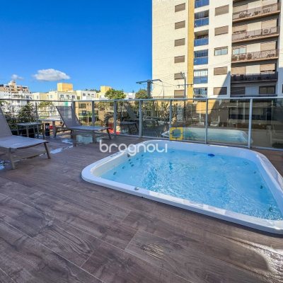 Apartamento com 68m², 2 quartos (sendo 1 suíte), 1 garagem, no bairro Trindade em Florianópolis