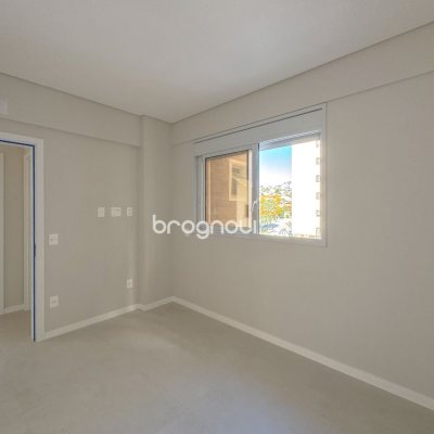 Apartamento com 68m², 2 quartos (sendo 1 suíte), 1 garagem, no bairro Trindade em Florianópolis