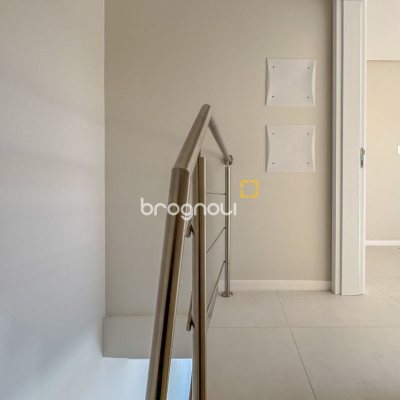 Cobertura com 107m², 3 quartos (sendo 2 suítes), 2 garagens, no bairro Trindade em Florianópolis