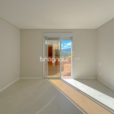 Cobertura com 107m², 3 quartos (sendo 2 suítes), 2 garagens, no bairro Trindade em Florianópolis
