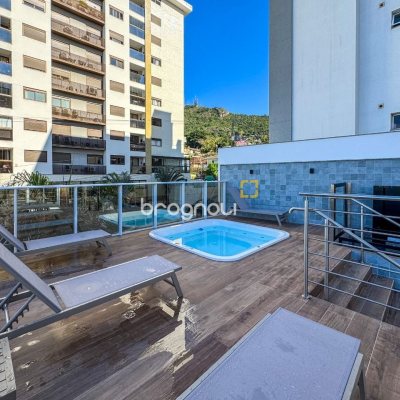 Cobertura com 107m², 3 quartos (sendo 2 suítes), 2 garagens, no bairro Trindade em Florianópolis