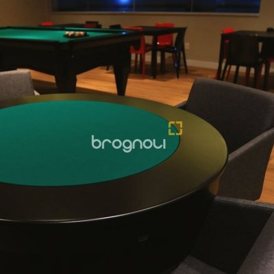 Apartamento com 75m², 2 quartos (sendo 1 suíte), 2 garagens, no bairro Itacorubi em Florianópolis