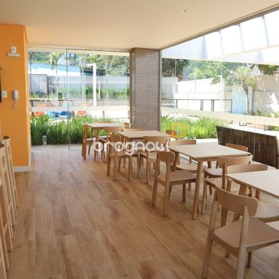 Apartamento com 75m², 2 quartos (sendo 1 suíte), 2 garagens, no bairro Itacorubi em Florianópolis