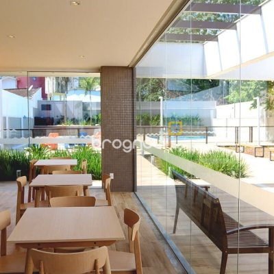 Apartamento com 75m², 2 quartos (sendo 1 suíte), 2 garagens, no bairro Itacorubi em Florianópolis