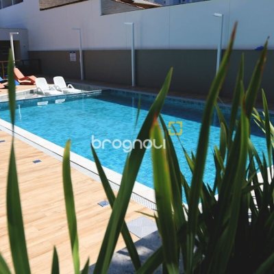 Apartamento com 75m², 2 quartos (sendo 1 suíte), 2 garagens, no bairro Itacorubi em Florianópolis