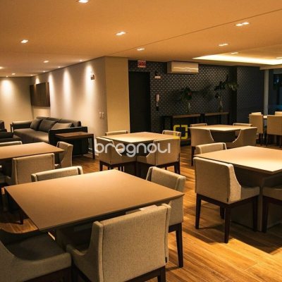 Apartamento com 75m², 2 quartos (sendo 1 suíte), 2 garagens, no bairro Itacorubi em Florianópolis