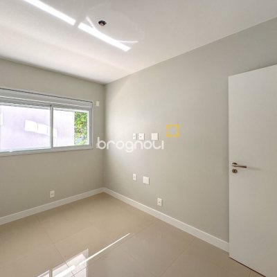 Apartamento com 76m², 2 quartos (sendo 1 suíte), 2 garagens, no bairro Itacorubi em Florianópolis