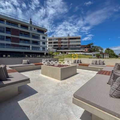 Apartamento com 166m², 3 quartos (sendo 3 suítes), 3 garagens, no bairro João Paulo em Florianópolis