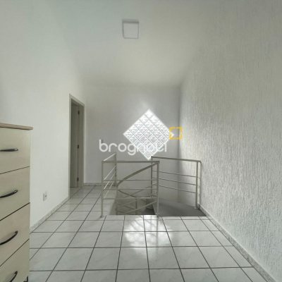Casa com 210m², 3 quartos (sendo 2 suítes), 3 garagens, no bairro Ingleses em Florianópolis