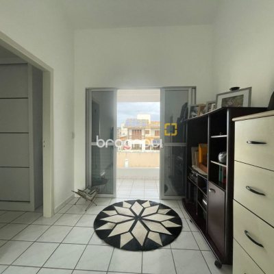 Casa com 210m², 3 quartos (sendo 2 suítes), 3 garagens, no bairro Ingleses em Florianópolis