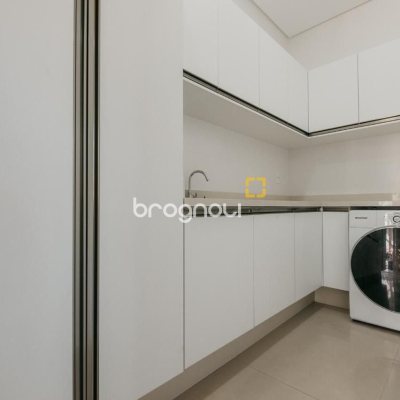 Casa de Condomínio com 287m², 4 quartos (sendo 4 suítes), 2 garagens, no bairro Vargem Grande em Florianópolis