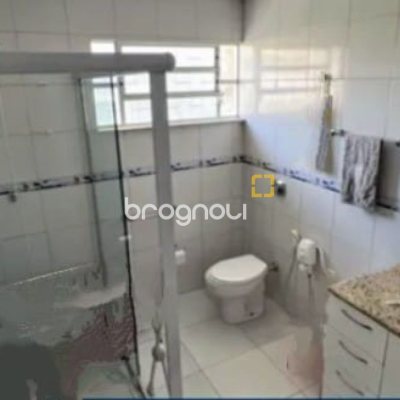 Casa com 169m², 3 quartos (sendo 1 suíte), 2 garagens, no bairro Capoeiras em Florianópolis