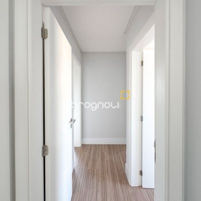 Apartamento com 123m², 3 quartos (sendo 2 suítes), 2 garagens, no bairro Beira Mar Norte em Florianópolis
