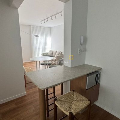 Apartamento com 71m², 2 quartos, 1 garagem, no bairro Córrego Grande em Florianópolis