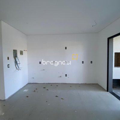 Apartamento com 59m², 1 quarto, 1 garagem, no bairro Campeche em Florianópolis